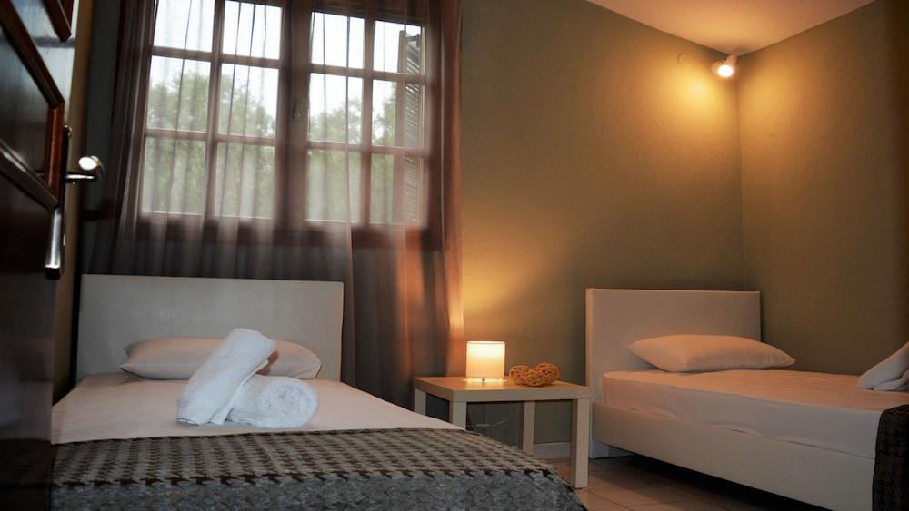 Our House 2 Luxury Suites Kavala Esterno foto
