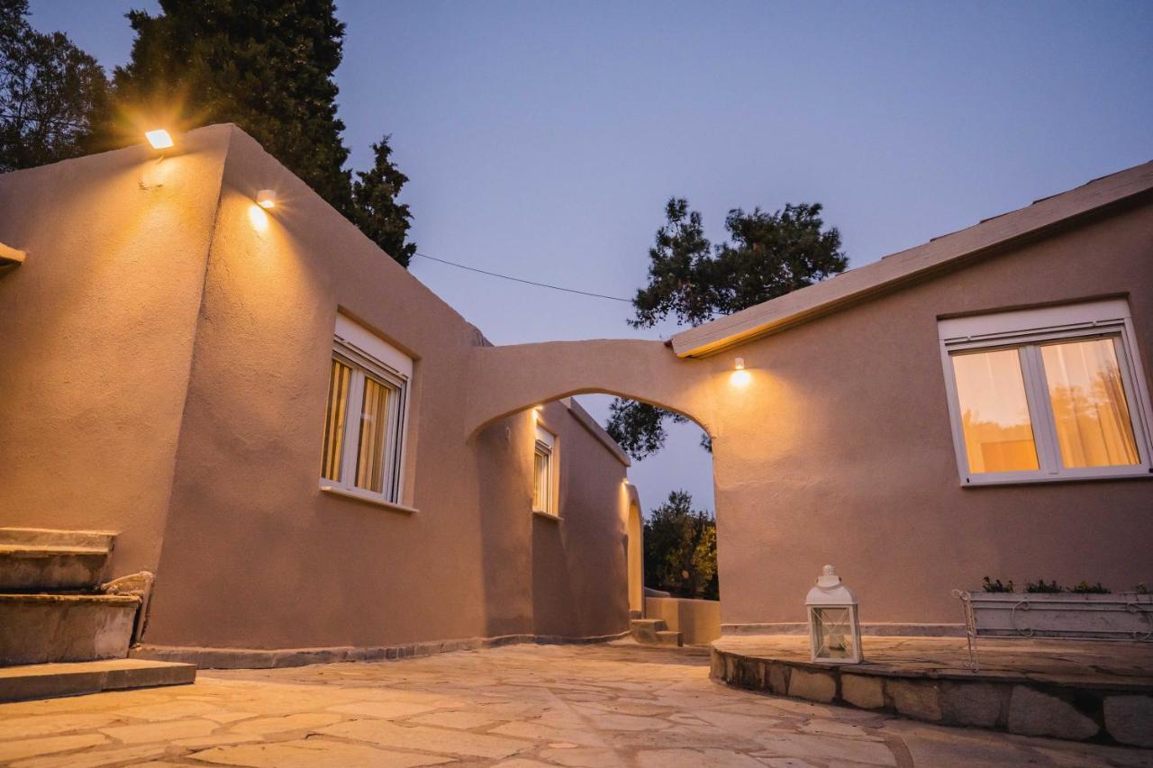 Our House 2 Luxury Suites Kavala Esterno foto