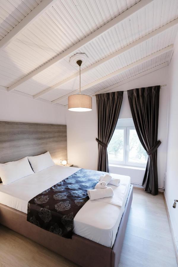 Our House 2 Luxury Suites Kavala Esterno foto