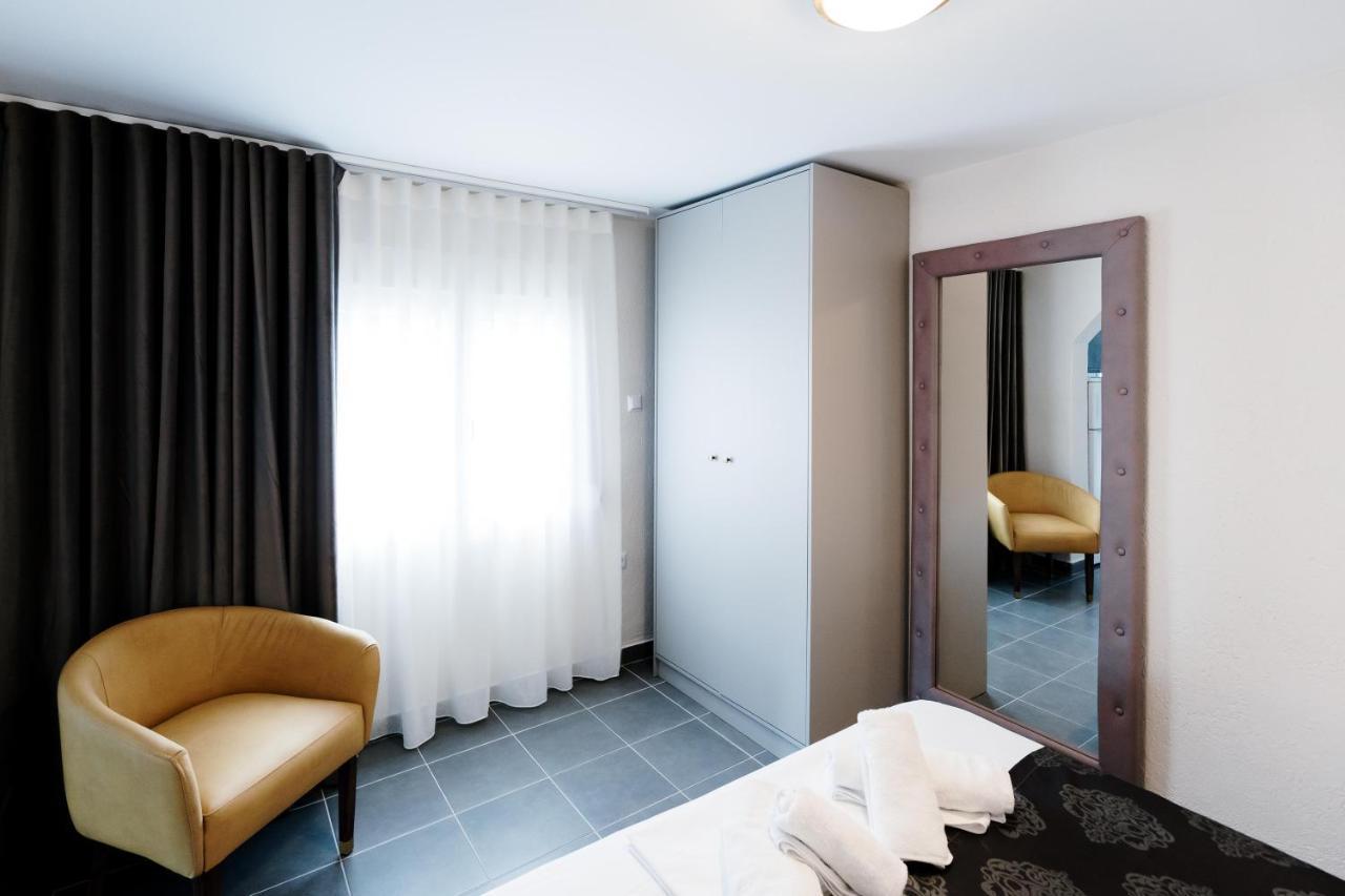 Our House 2 Luxury Suites Kavala Esterno foto